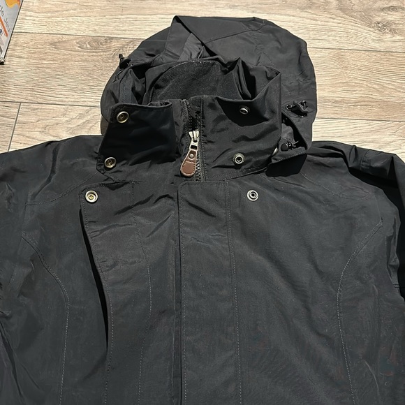 Mec goreTex jacket - women’s size m - Picture 4 of 6